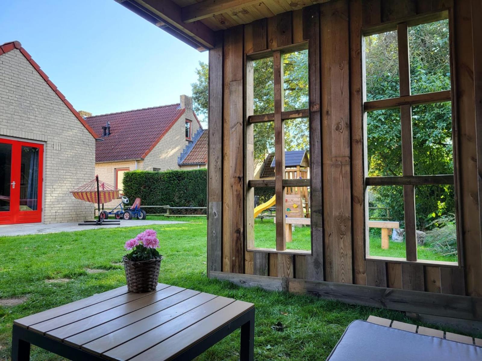 7 Person House With Garden, Firepit, Swimming Lake, Hammock, Child Friendly, In- And Outside Playground, Slide, And Great Coffee Ewijk Экстерьер фото